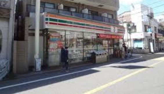 コンビニ　セブンイレブン都立大学駅南店（コンビニ）まで337m