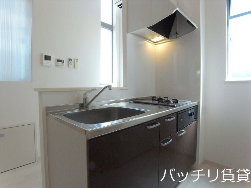 キッチン　同シリーズの別号室の画像。現況優先。