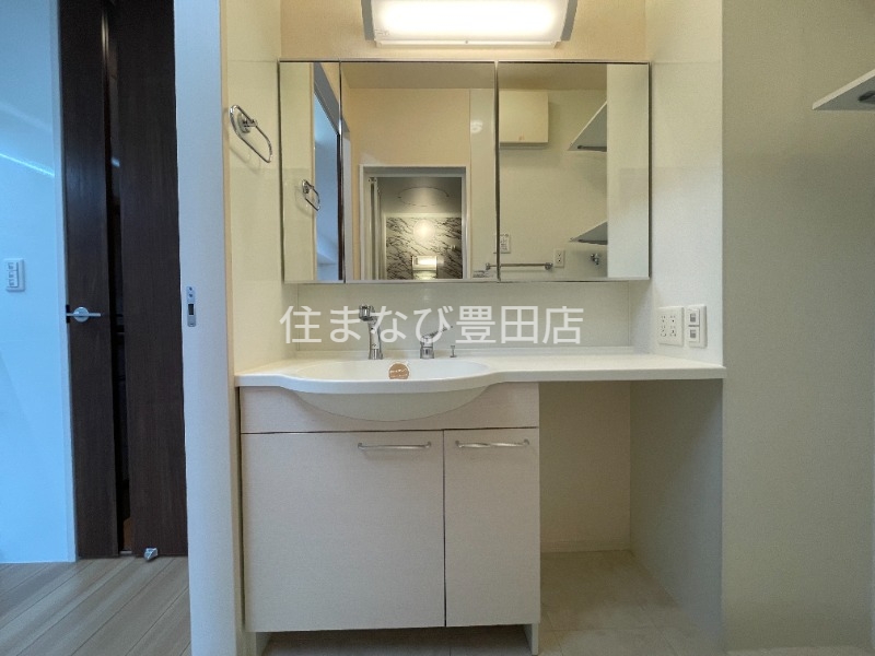 洗面設備　同型別部屋写真
