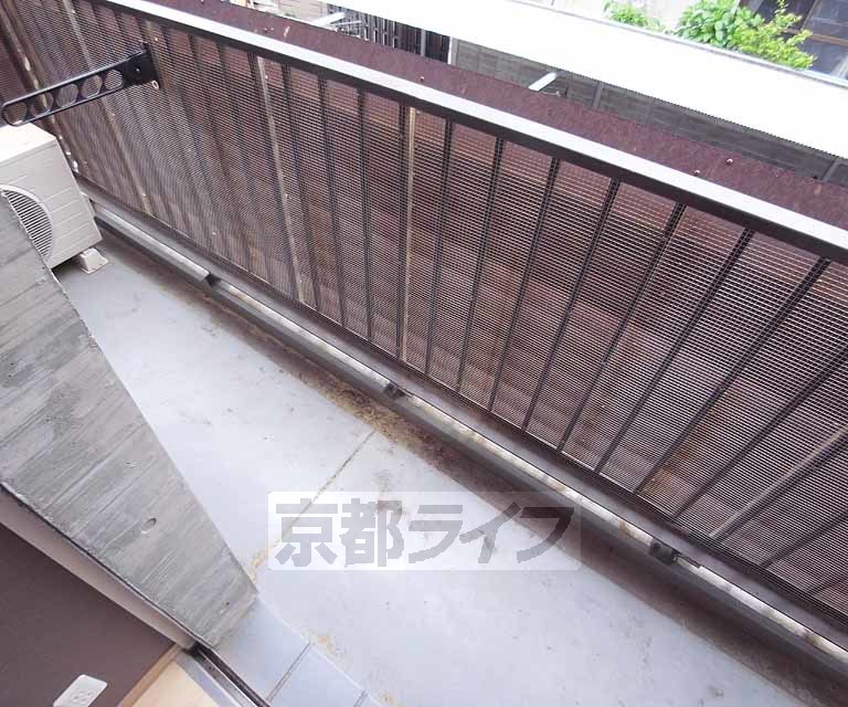 バルコニー　洗濯物も多く干せます。