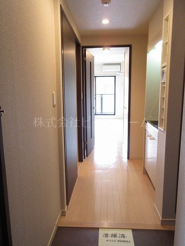 玄関　※別号室参考写真
