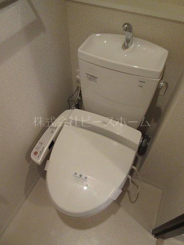 トイレ　※別号室参考写真