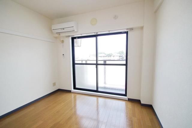 居室・リビング　★お部屋探しはタウンハウジング稲田堤店まで★