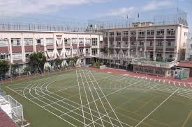小学校　新宿区立市谷小学校（小学校）まで413m