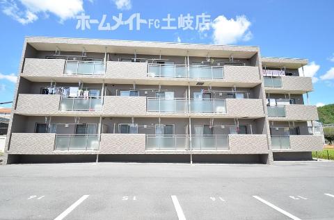 建物外観　外観写真（昼）