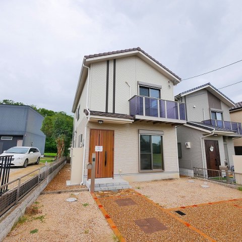 建物外観　外観は落ち着いています
