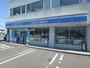 コンビニ　ローソン苫小牧栄町三丁目店（コンビニ）まで262m