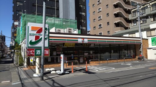 コンビニ　セブンイレブン草加氷川町店（コンビニ）まで88m