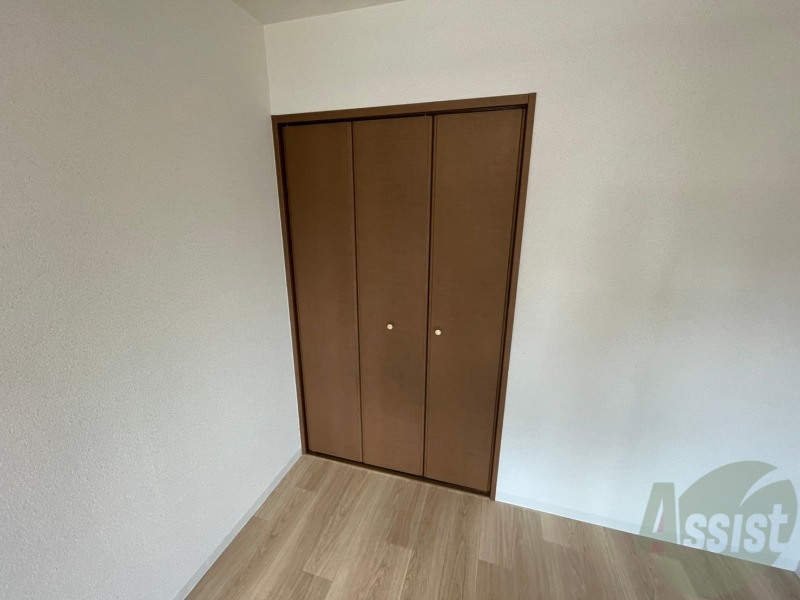 収納　寝室の収納です。部屋がすっきり片付きます。