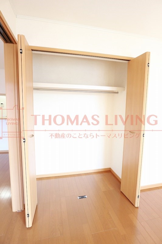収納　たっぷり収納できるクローゼットです。写真は同型物件です。