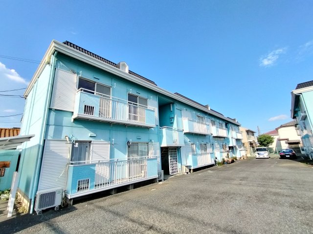 建物外観　★駐車場空き有★エアコン★南向き★バストイレ別★