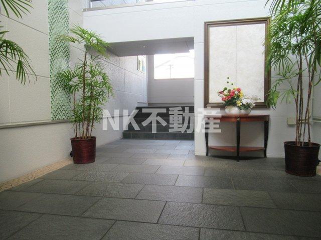 ロビー　建物の内部です
