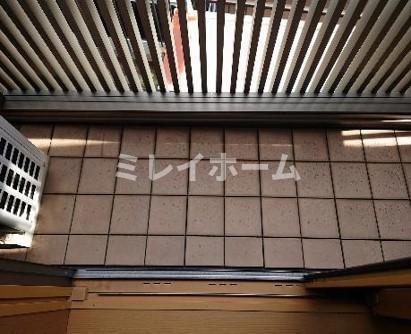 バルコニー　同建物内、別のお部屋の参考写真になります。