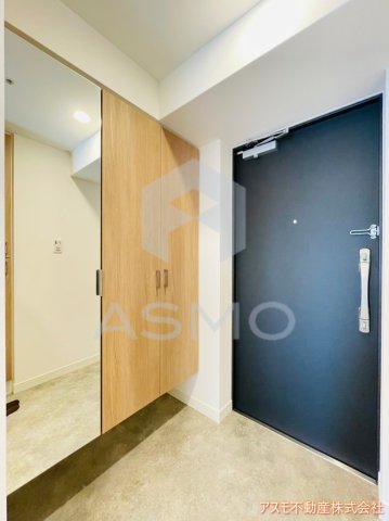 玄関　同マンション別部屋　参考写真