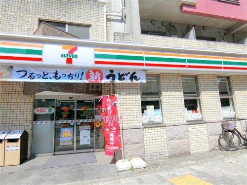 コンビニ　セブンイレブン大田区南蒲田1丁目店（コンビニ）まで77m