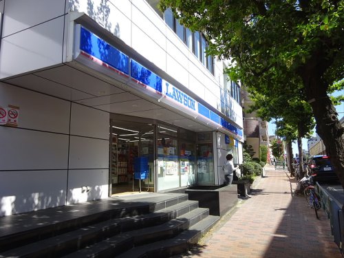 コンビニ　ローソン 柿の木坂店（コンビニ）まで511m