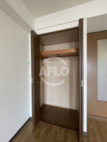 収納　新大阪セレニテ　クローゼット