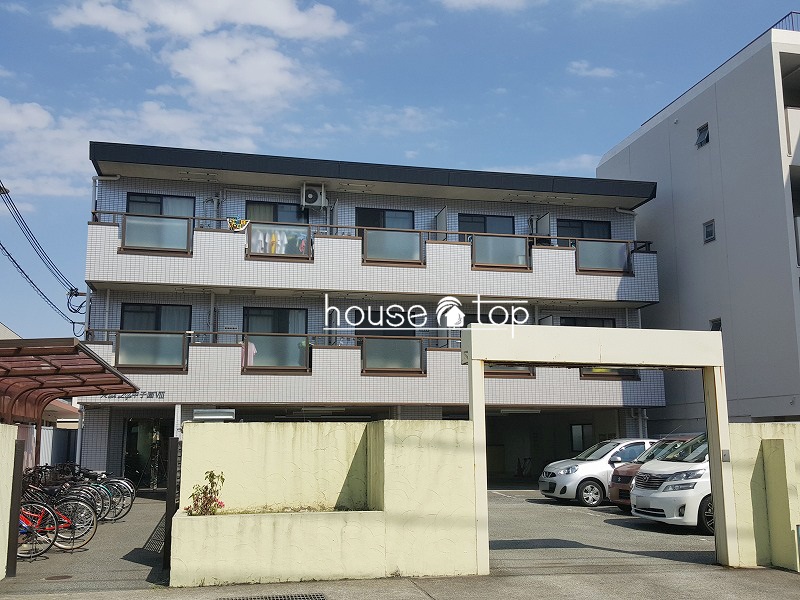 建物外観　室内リノベーション済み！オシャレなデザイナーズ仕様です♪
