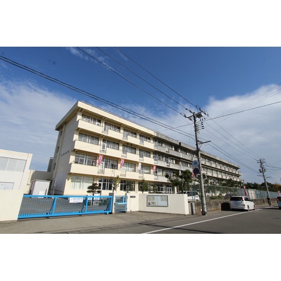 中学校　仙台市立沖野中学校（中学校）まで886m