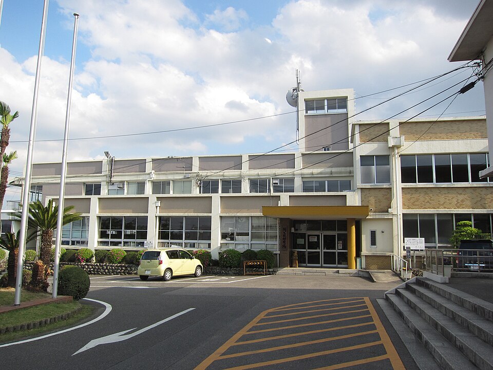 役所　杉並区役所荻窪駅前事務所（役所）まで259m