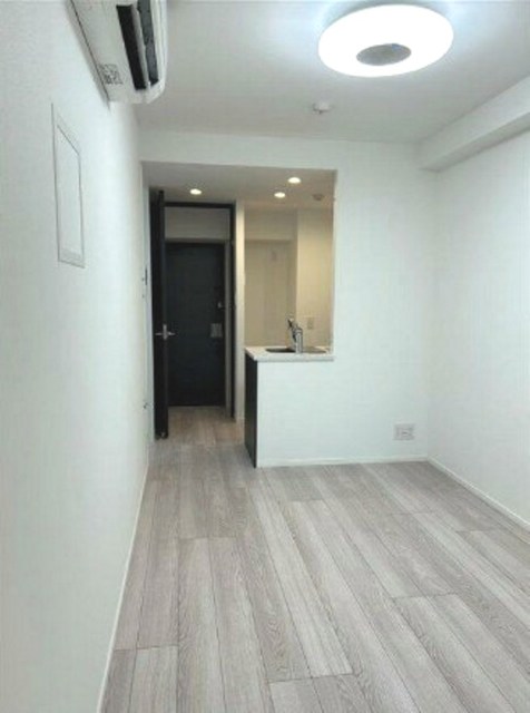 居室・リビング　参考写真　同物件別部屋