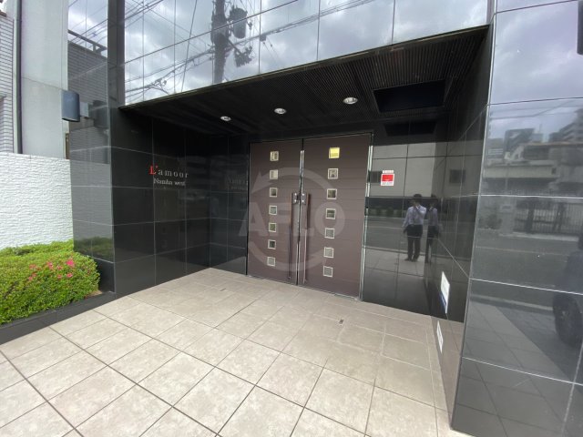 エントランス　ラムール難波西　エントランス
