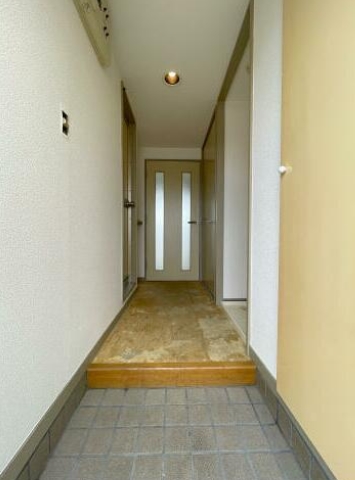 玄関　※別部屋参考写真☆玄関から☆