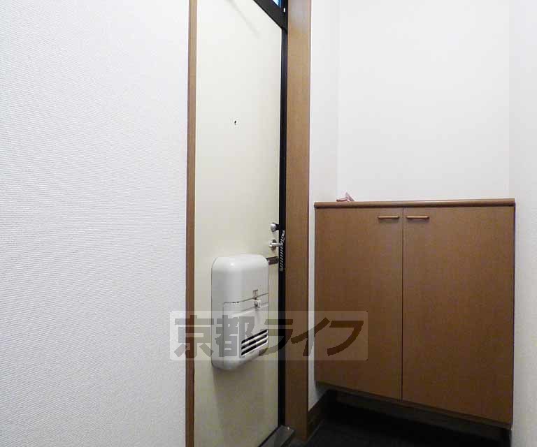 玄関　玄関です。