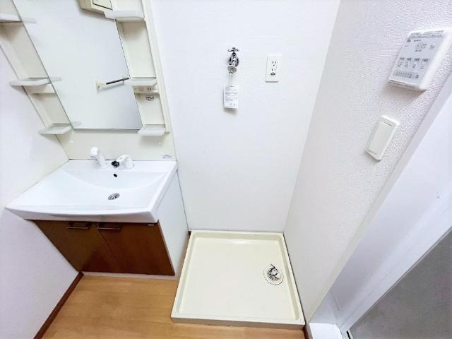洗面設備　同仕様