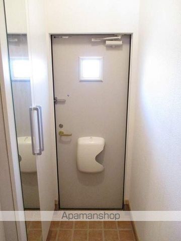 ＪＲ日豊本線 都城駅 徒歩16分 2階建 築17年の玄関写真