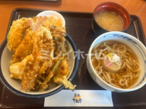 飲食店　天丼てんや 京急大森海岸店（飲食店）まで246m