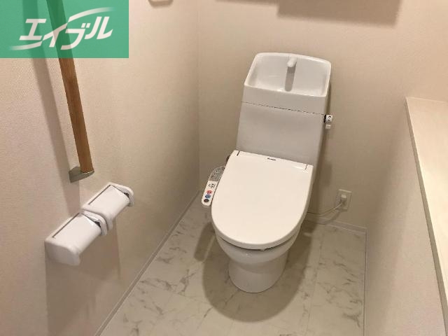 トイレ　シャワー付トイレ