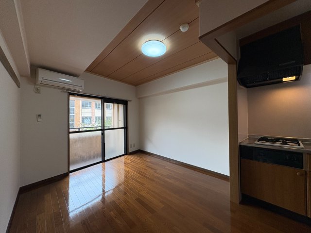 居室・リビング　居間です