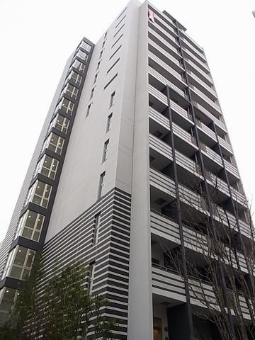 建物外観　東中野駅徒歩１分の築浅マンション