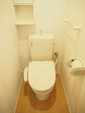 トイレ　コンパクトで使いやすいトイレです