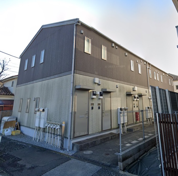 建物外観　★2階建ての2階★
