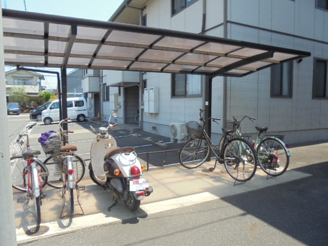 その他共有部分　屋根付き駐輪場
