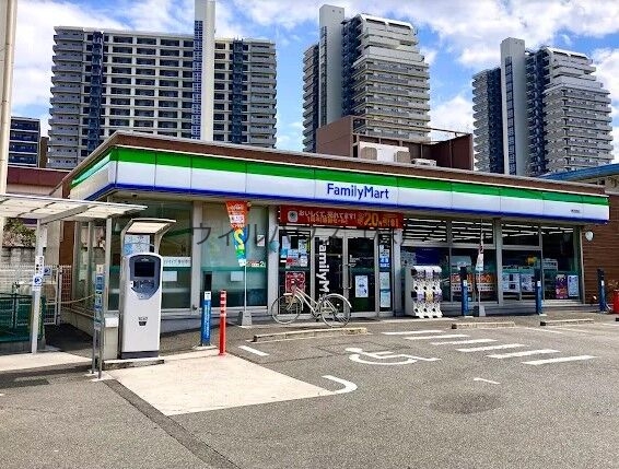コンビニ　ファミリーマート堺西野店（コンビニ）まで864m