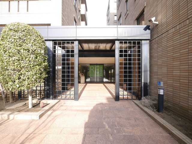 エントランス　コロネード市ヶ谷