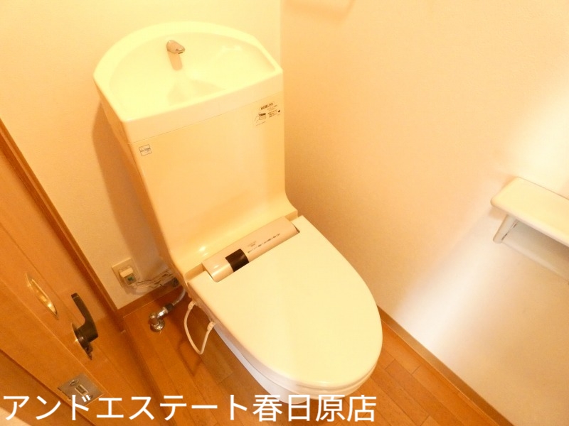 トイレ　ウォシュレット設置済み