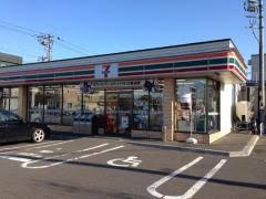 コンビニ　セブンイレブン札幌発寒7条店（コンビニ）まで450m