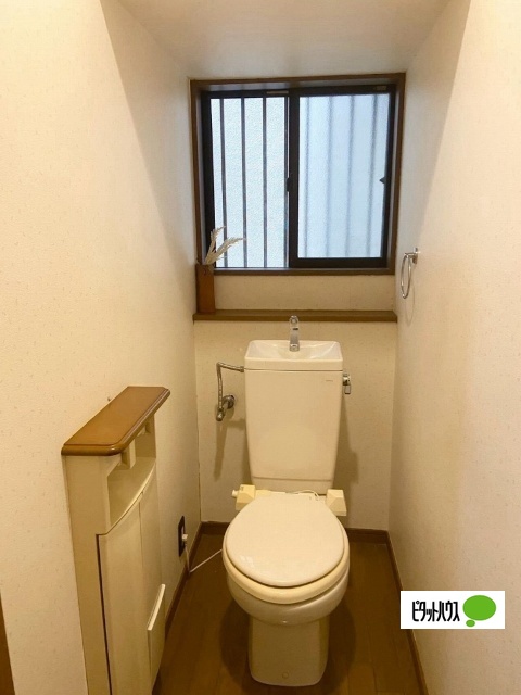 橋本市隅田町山内一戸建てのトイレ写真