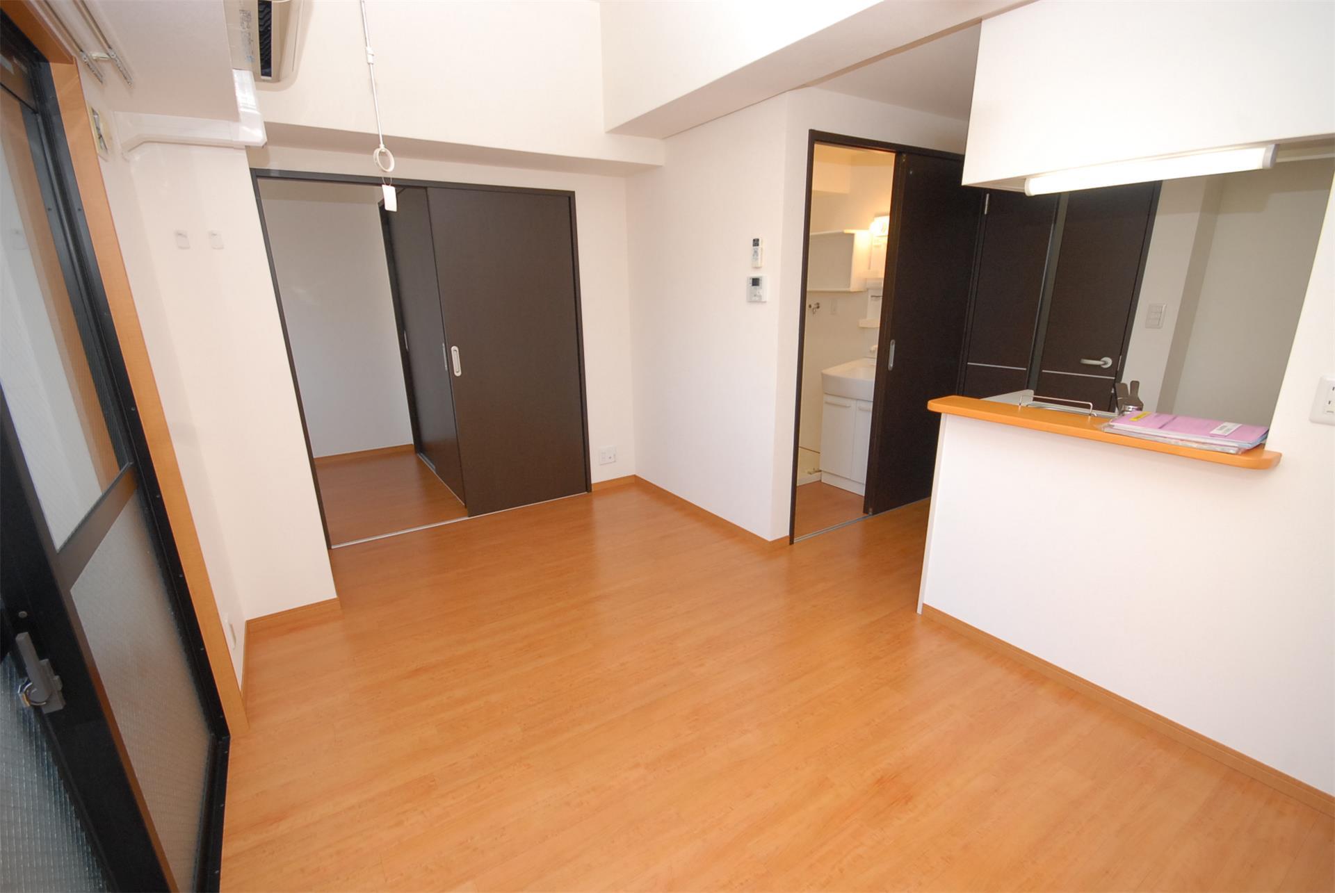 フロンティア加治屋の内装写真