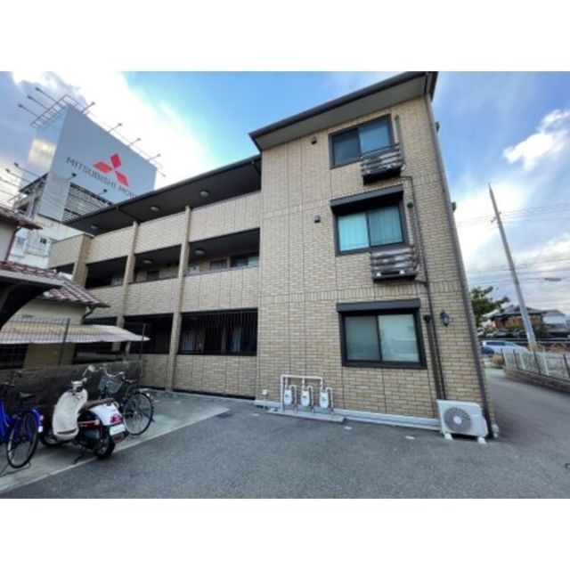 ＪＲ東海道本線 甲子園口駅 徒歩13分 3階建 築16年の外観写真
