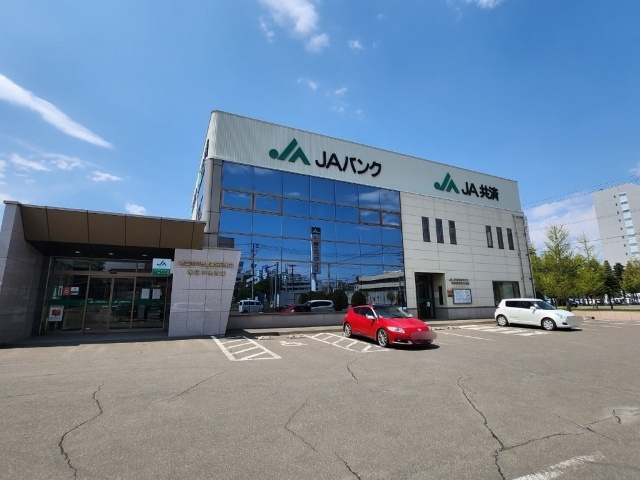 銀行　ＪＡ帯広かわにし帯広中央支店（銀行）まで414m