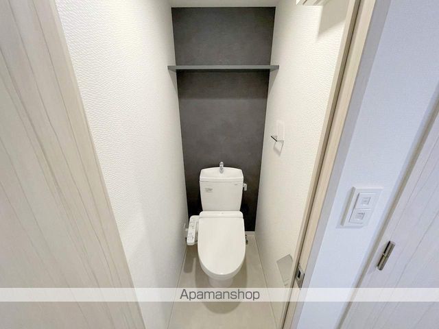 地下鉄谷町線 谷町四丁目駅 徒歩10分 15階建 築5年のトイレ写真