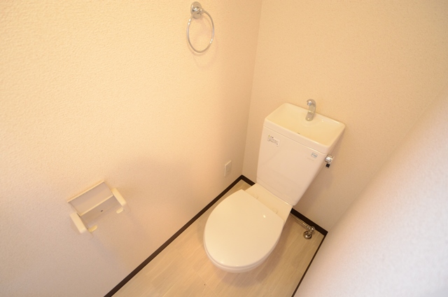 トイレ　人気のバストイレ別です！