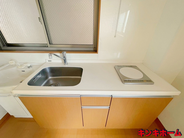 広島電鉄宇品線 御幸橋駅 徒歩2分 5階建 築42年のキッチン写真