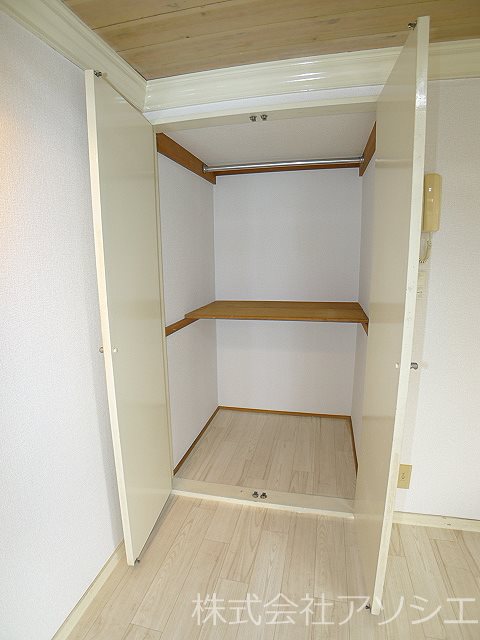 ゼフィランサス吉川の内装写真