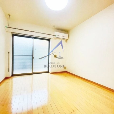 ピュア江古田の居間写真